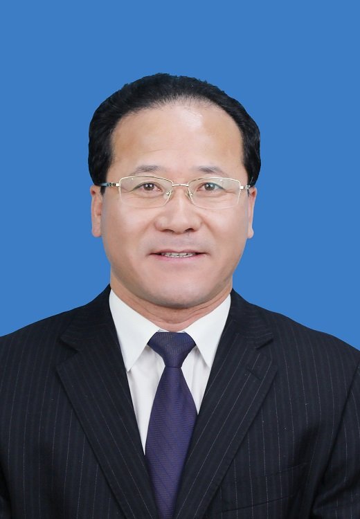 负责思想政治